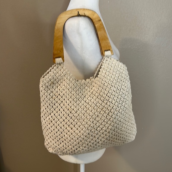 Macro-may Crochet Wood handle handbag- Made in the Philippines - Picture 3 of 9